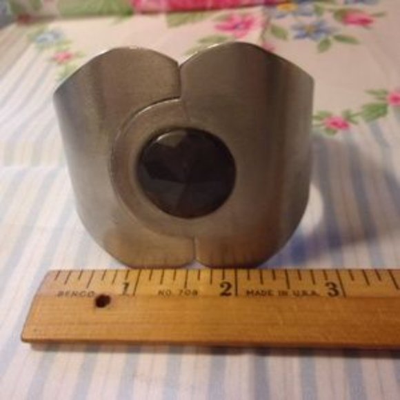 "Vtg Aluminum Hinged Clamp Style Bracelet " - Picture 6 of 8
